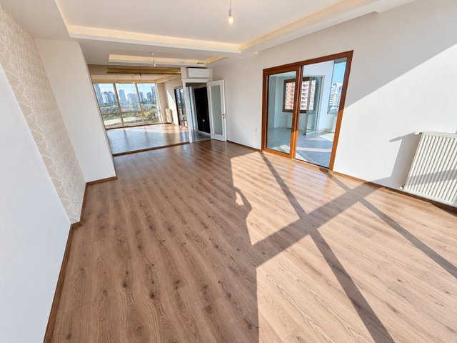 PORTAKAL MAH. 4+1 AMERİKAN MUTFAK GENİŞ LÜKS DAİRE