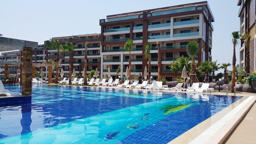 Kuşadası’nın gözdesi Ege Mahallesinde Satılık 3+1 lüks daire…
