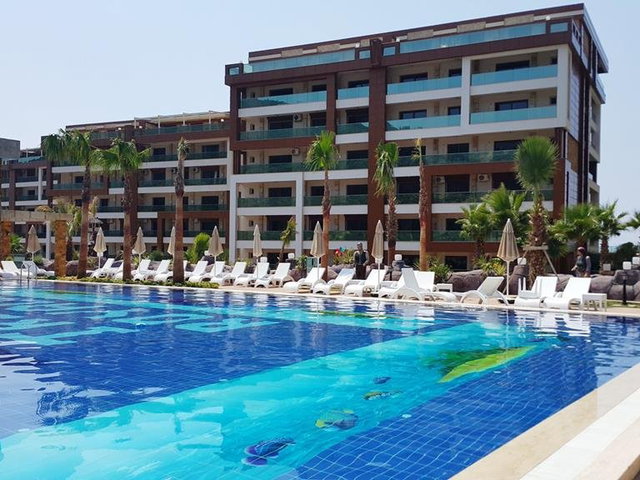 Kuşadası’nın gözdesi Ege Mahallesinde Satılık 3+1 lüks daire…