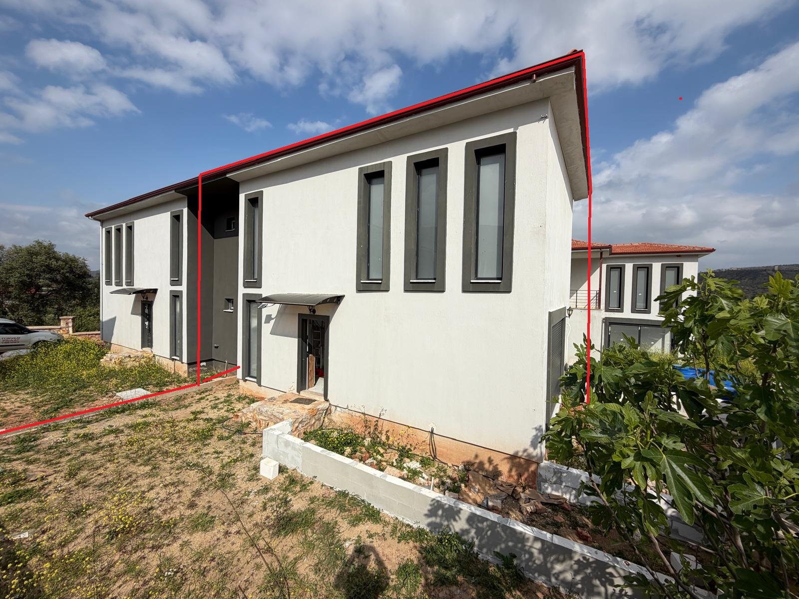 Seferihisar'da:güneş Enerjili,Yerden Isıtmalı,Full Eşyalı Satılık 3+1 Villa