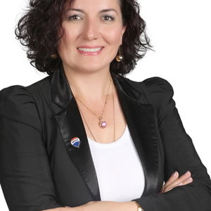 Ayşe Kır