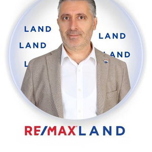 Vedat Deniz