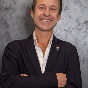 Burak Özhan